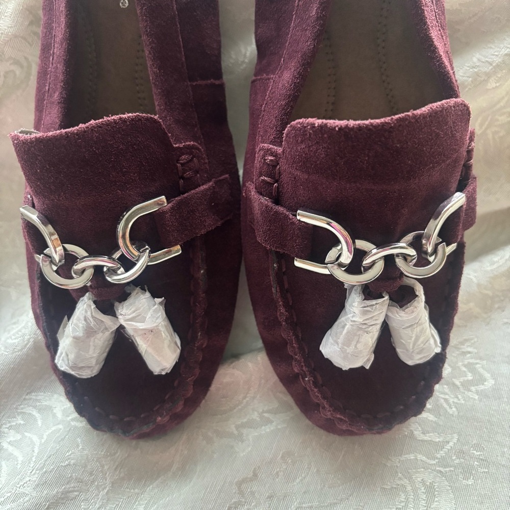NWOT Aerosoles Burgundy Soft Suede Driving Loafers w/Tassels, Size 7.5 - Picture 3 of 11
